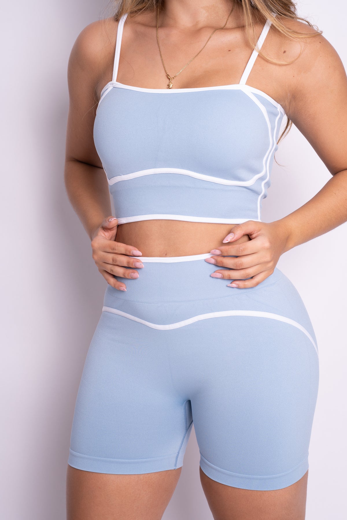 Set Elena